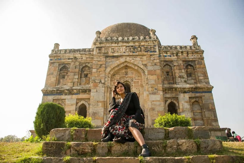 Delhi: Airport to Airport Guided Layover City Tour - Lotus Temple and Humayun’s Tomb: Two Ways to Read the City