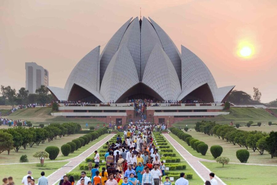 Delhi: Airport to Airport Guided Layover City Tour - Parliament Building and India Gate: Photo Stops That Still Matter