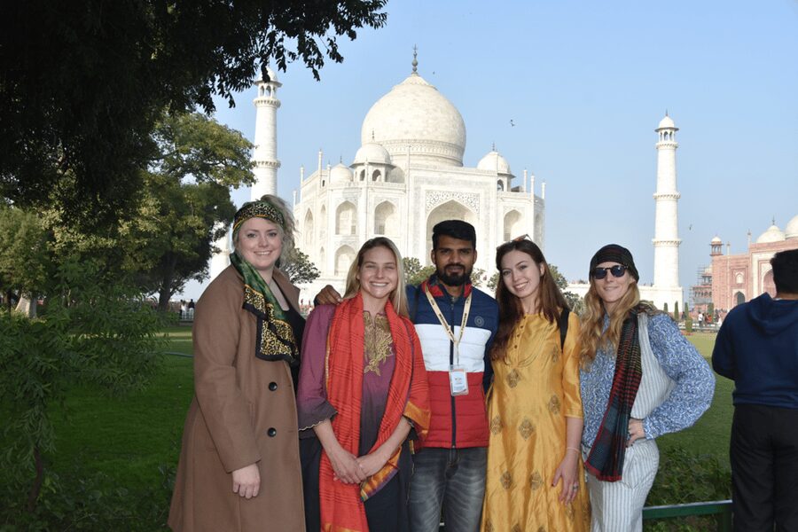 Delhi: Airport to Airport Layover Taj Mahal City Tour By Car - Taj Mahal with a separate entrance and a guided 2-hour visit