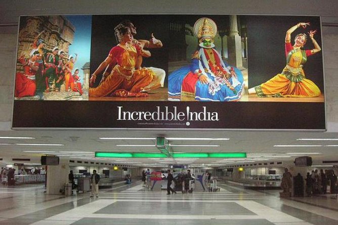 Delhi Airport Transfers : Budget Sedan and SUV Cabs - Why Pre-Booked Delhi Airport Transfers Feel Less Stressful