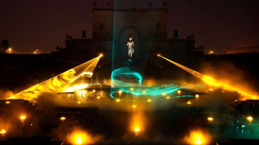 Delhi: Akshardham Temple, India Gate & Safdarjung Night Tour - Swaminarayan Akshardham: exhibition, carvings, and the Sahaj Anand Water Show