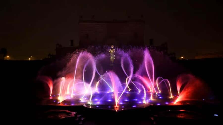Delhi: Akshardham Temple Tour with Water & Light Show by Car - Sahajanand Darshan, values made visual