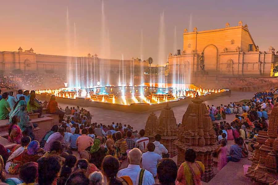 Delhi: Akshardham Temple Tour with Water & Light Show by Car - Practical tips that make the day smoother