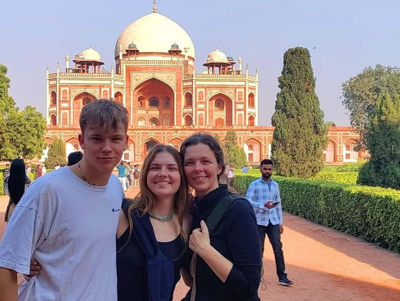 Delhi: All-Inclusive Full or Half Day Tour With Hotel Pickup - Red Fort and Jama Masjid: big Mughal landmarks, handled the right way