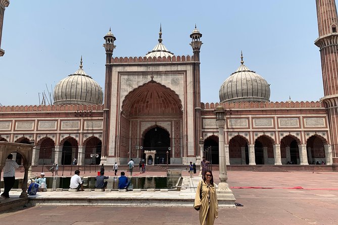 Delhi All Inclusive Half day City Tour With Guide - Qutub Minar: The Big Brick Minaret Moment (Plan for 55 Minutes)