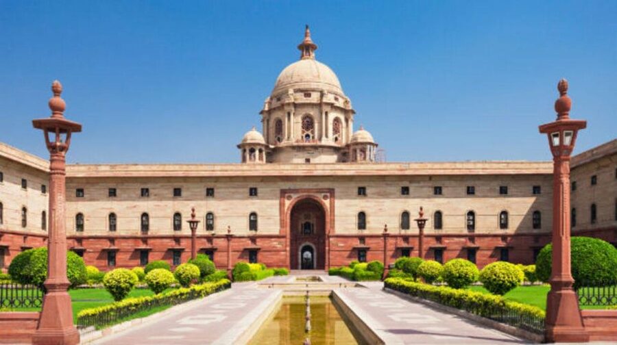 Delhi: All Inclusive Old & New Delhi Full & Half Day Tour - India Gate, Rajpath, and the capital’s photo-friendly spine