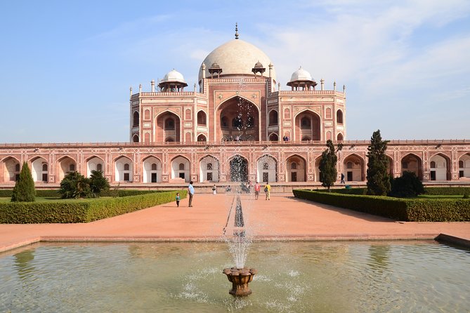 Delhi City Tour: Heritage and Cultural Gateways - Stop 4: India Gate and the Viceroy’s House area, where New Delhi tells a story