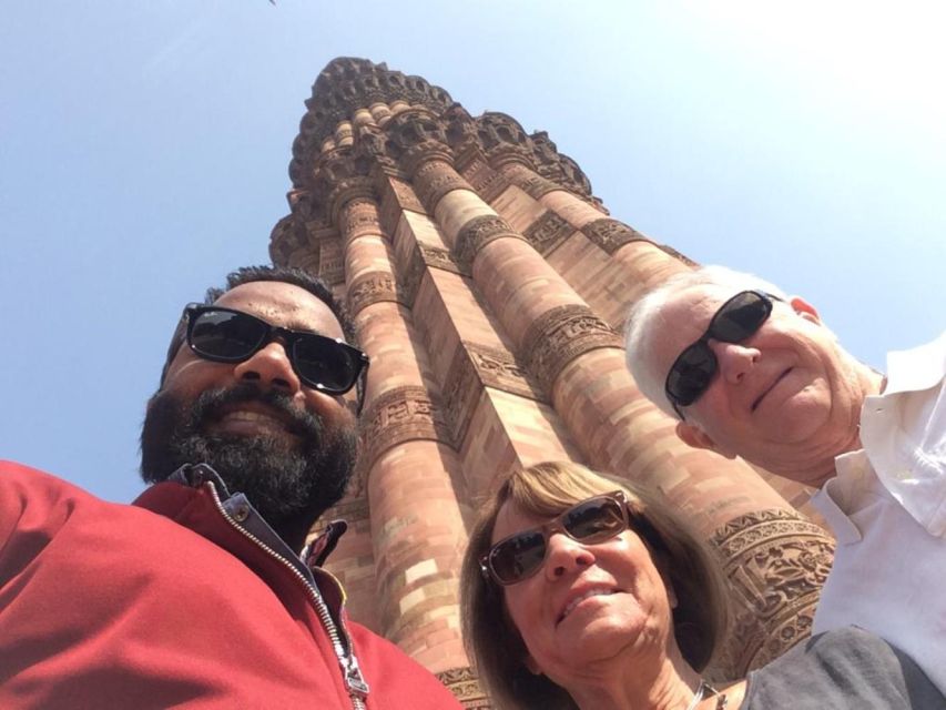 Delhi: City Tour of Old Delhi & New Delhi with Private Guide - Chandni Chowk by rickshaw: the street experience you’ll remember