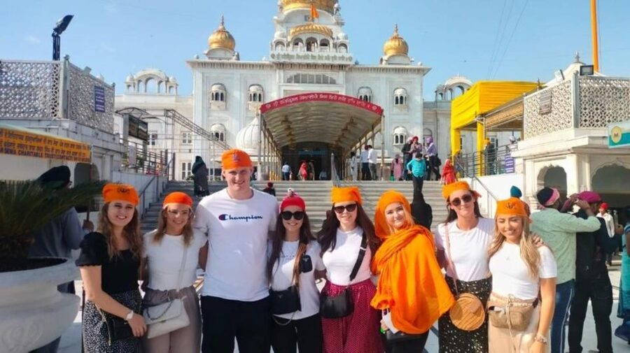 Delhi: City Tour of Old Delhi & New Delhi with Private Guide - Lunch time: plan for your own meal reset