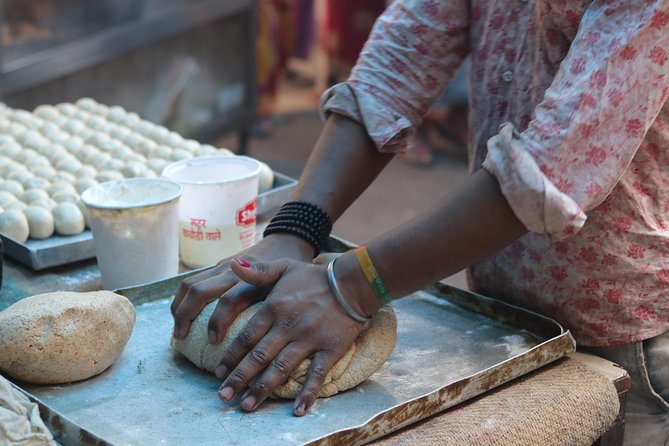 Delhi Culinary Evolution Tour: Old + New Delhi Food all inclusive - Who This Tour Suits Best (and Who Might Feel It’s Not for Them)
