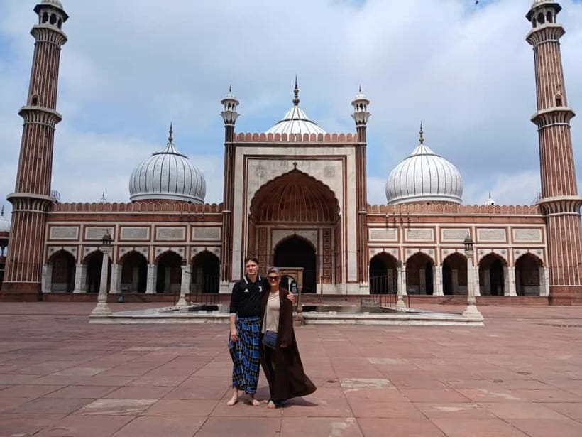 Delhi: Customizable Old and New Delhi Half or Full Day Tour - Rashtrapati Bhavan façade and Agrasen ki Baoli, the city slows down