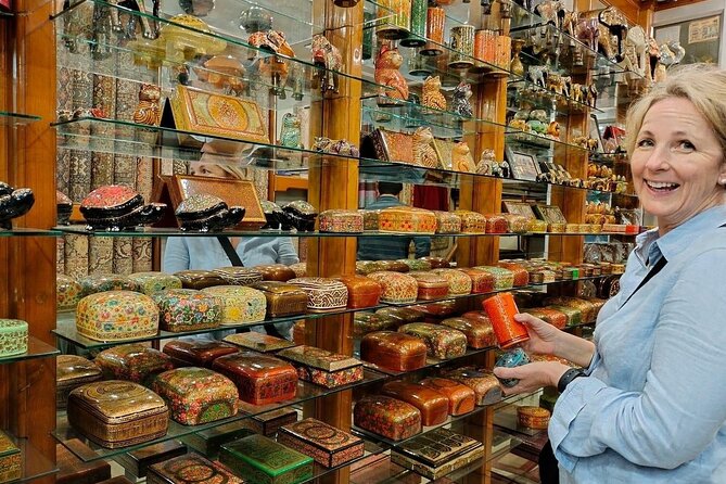 Delhi : Customized Half or Full Day Delhi Shopping Tour - The Included Stuff That Makes the Day Actually Easy