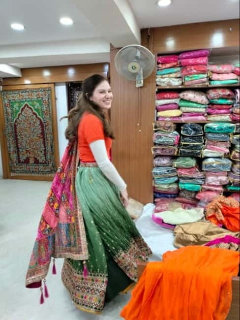Delhi: Customized Shopping Tour with Female Consultant - Private Shopping in Delhi, Built Around Your Shopping List