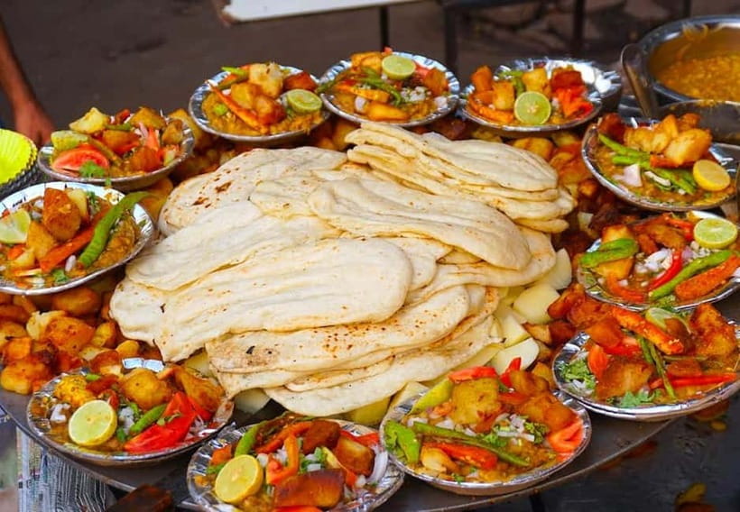 Delhi: Delhi Street Food Tour with Guide at Chandni Chowk - The Food Stops: What You’ll Actually Taste in Old Delhi