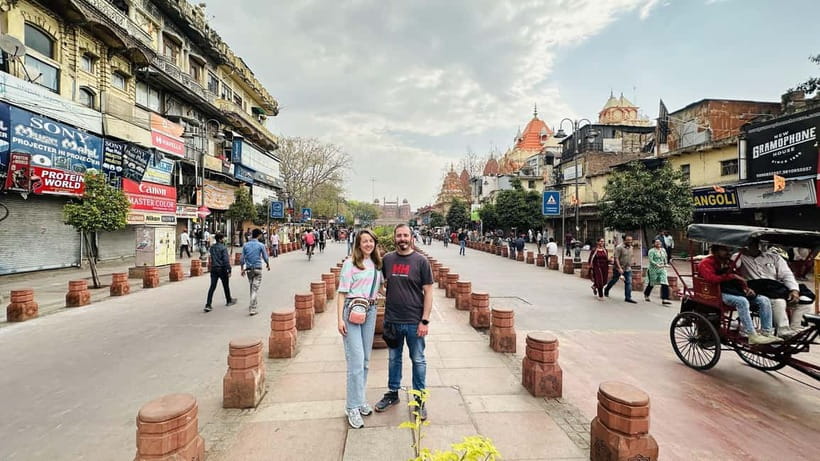 Delhi Diaries: Chaos, Culture & Charm - Private pickup to Old Delhi without the hassle