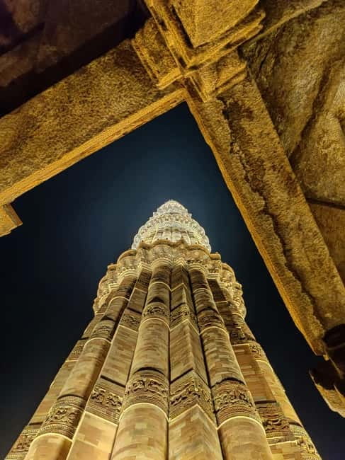 Delhi: Evening City Tour with Private Guide By Car - Agrasen Ki Baoli: legends in a stepwell setting