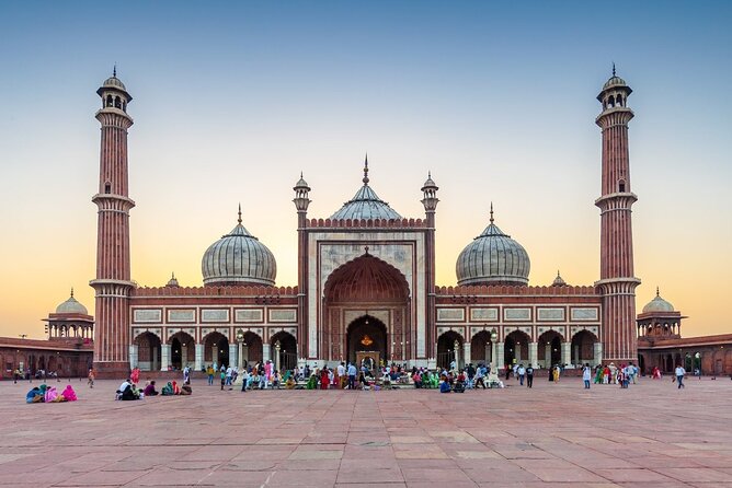 Delhi Full-Day Private Guided Tour - Jama Masjid and Chandni Chowk: Old Delhi by Mosque, Market, and Rickshaw