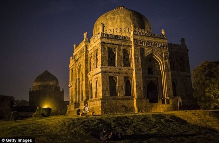 Delhi: Guided Evening Tour of Delhi City - Why this Delhi evening tour works for a short stay