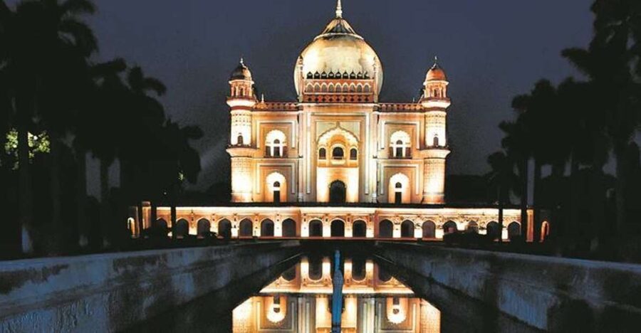 Delhi: Guided Evening Tour of Delhi City - The car, the guide, and the pace: how the experience feels