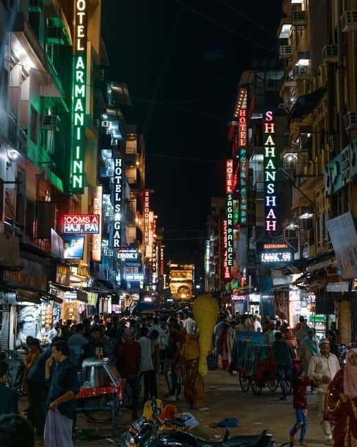 Delhi: Guided Shopping Tour Experience with Female Expert - Alterations, shipping, and GST bills: the part that saves headaches later