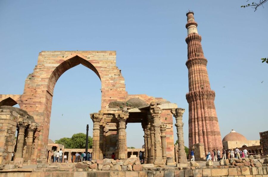 Delhi Half-Day Private City Tour with Car & Guide - Should you book this private Delhi half-day?