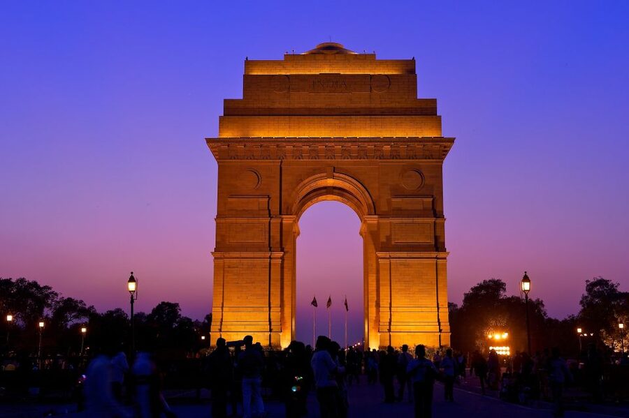 Delhi Half-Day Private City Tour with Car & Guide - Old Delhi option: Jama Masjid, rickshaw ride, Chandni Chowk, and Khari Baoli