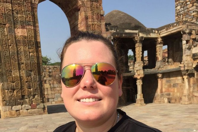 Delhi Highlights: Old & New Delhi Tour with Guide and Transfers - Old Delhi First: Jama Masjid, Chandni Chowk, and a Real-World Rickshaw