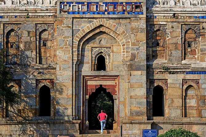 Delhi historical Gardens & Ruins - How the 4 to 6 hour route stays relaxed