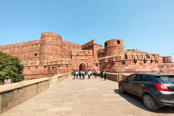 Delhi Local tour with Taj Mahal, 2 Days Tour (All inclusive) - Chandni Chowk by rickshaw: shopping time that feels local