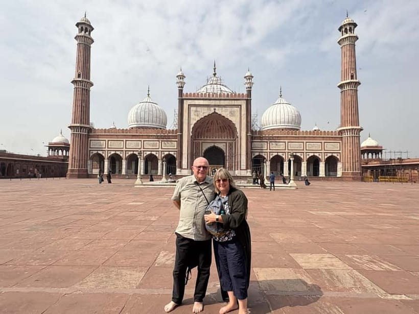 Delhi: Old and New Delhi Full or Half Day Guided Tour - Old Delhi highlights: Red Fort, Jama Masjid, Chandni Chowk spice market zones