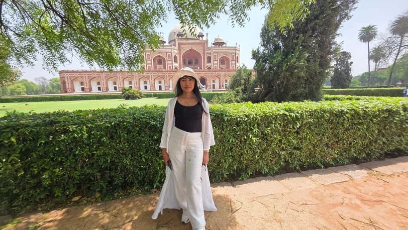 Delhi: Old And New Delhi Private Full Day & Half Day Tour - Birla Mandir to Agrasen ki Baoli: contrasts that feel surprisingly connected
