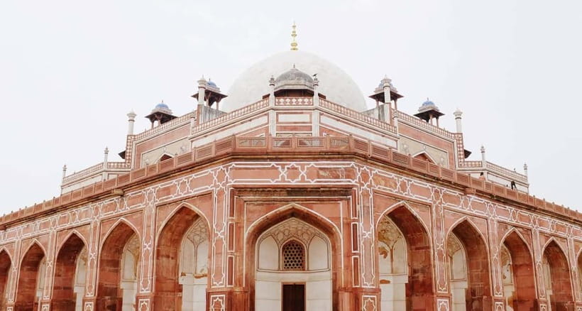 Delhi: Old and New Delhi Private Full or Half-Day Tour - New Delhi: Lotus Temple, Humayun’s Tomb, and the monuments you see best from the road
