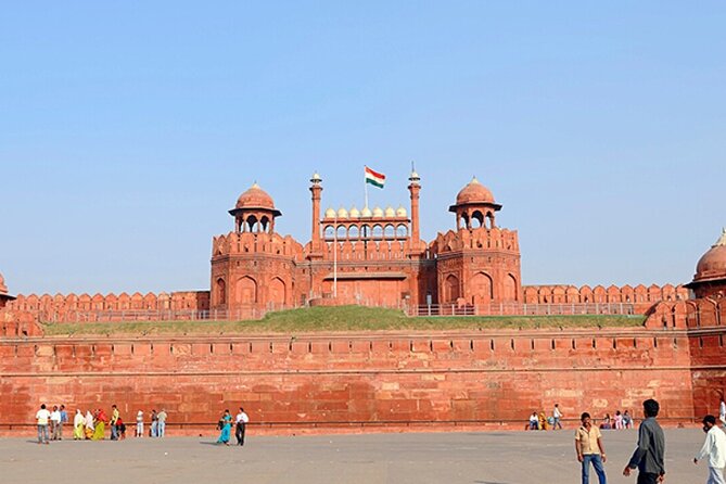 Delhi: Old and New Delhi Private One Day Tour - Red Fort: Mughal power seen up close
