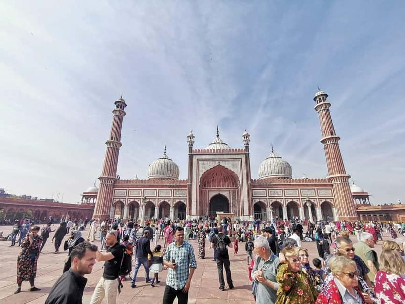 Delhi: Old Delhi and Chandni Chowk Tuk-Tuk Tour - Red Fort: choose the outside view or pay to enter