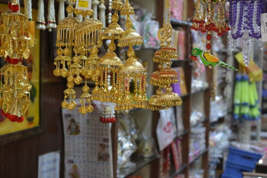 Delhi: Old Delhi City Tour with Tuk Tuk Ride & Street Food - Price and Value: What $12 Buys You Here