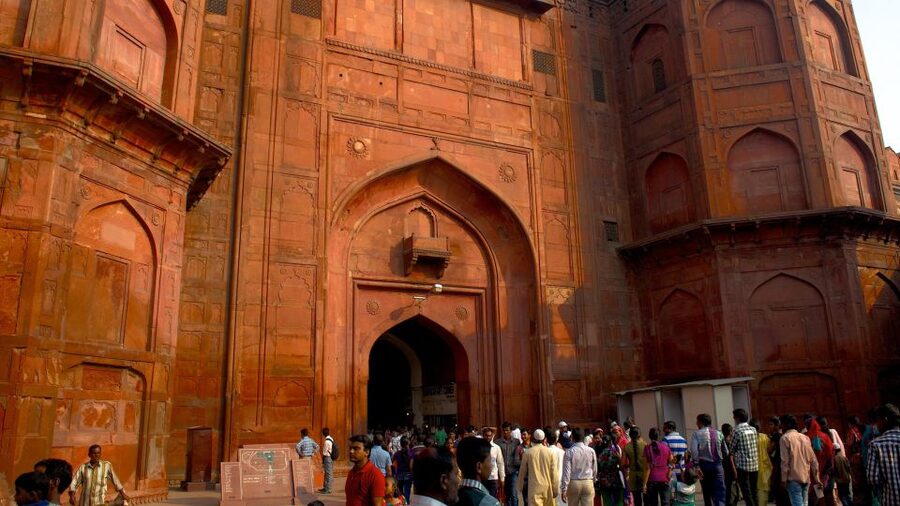 Delhi: Old Delhi City Tour with Tuk-Tuk Ride & Street Food - India Gate and Passing Parliament: The Quick New Delhi Finish