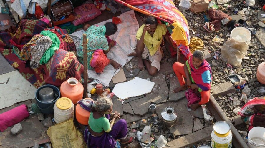 Delhi: Old Delhi Slum Tour by Metro or Car - What Makes This Tour Work: Privacy, Modesty, and a Strict No-Photography Rule