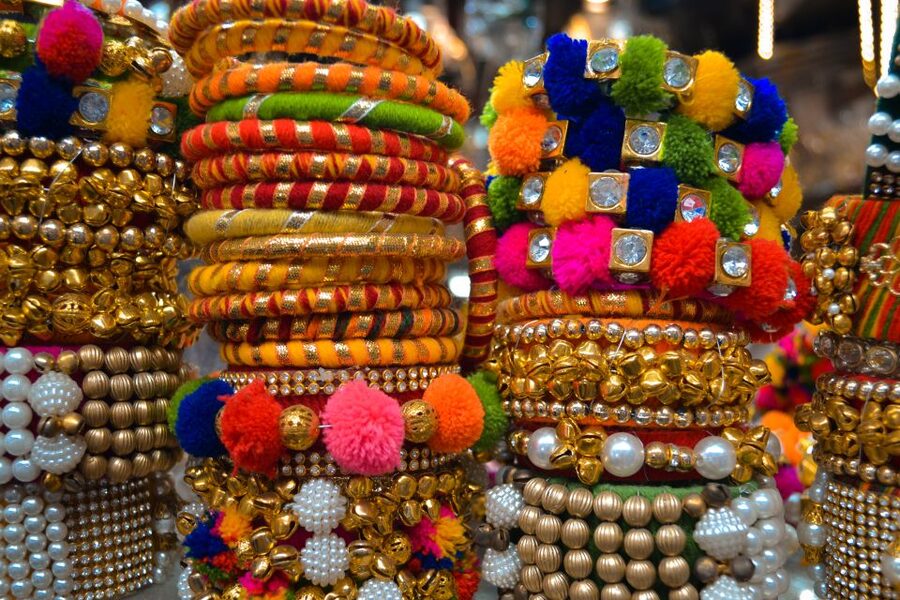 Delhi: Old Delhi & Spice Market Tour - Rickshaw Views and Pedicab Transfers Through Tight Lanes