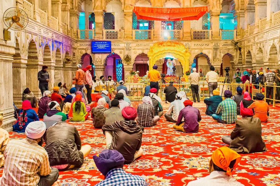 Delhi: Old Delhi & Spice Market Tour - Jain Atishay Kshetra Lal Mandir and Kinari Bazar Side Streets