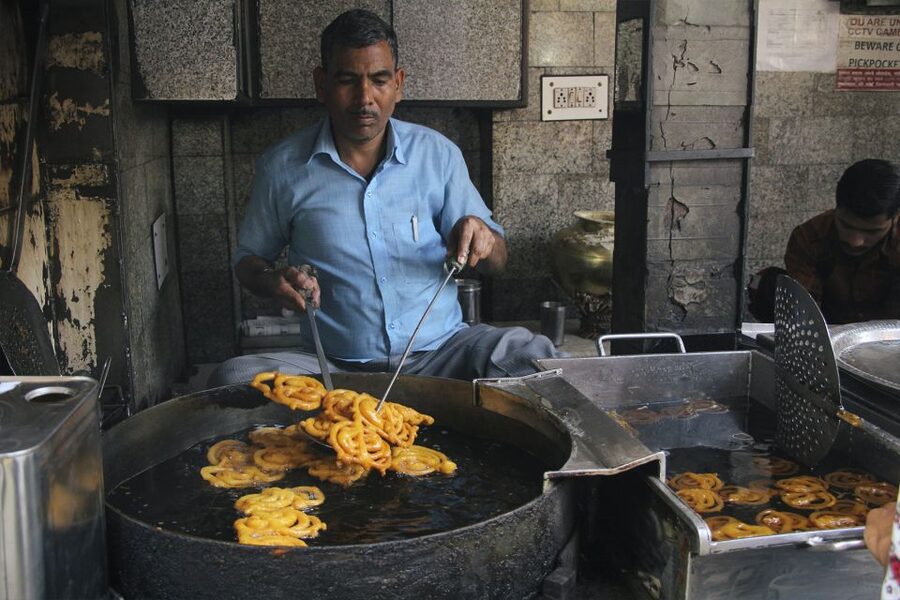 Delhi: Old Delhi Street Food Tour with Rickshaw Ride - Vegetarian menu structure, plus Matia Mahal fried chicken for meat eaters
