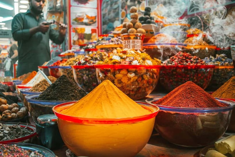 Delhi: Old Delhi Tour with Rickshaw Ride & Hotel Pickup - Lunch in New Delhi, then Red Fort views and a walk at Raj Ghat