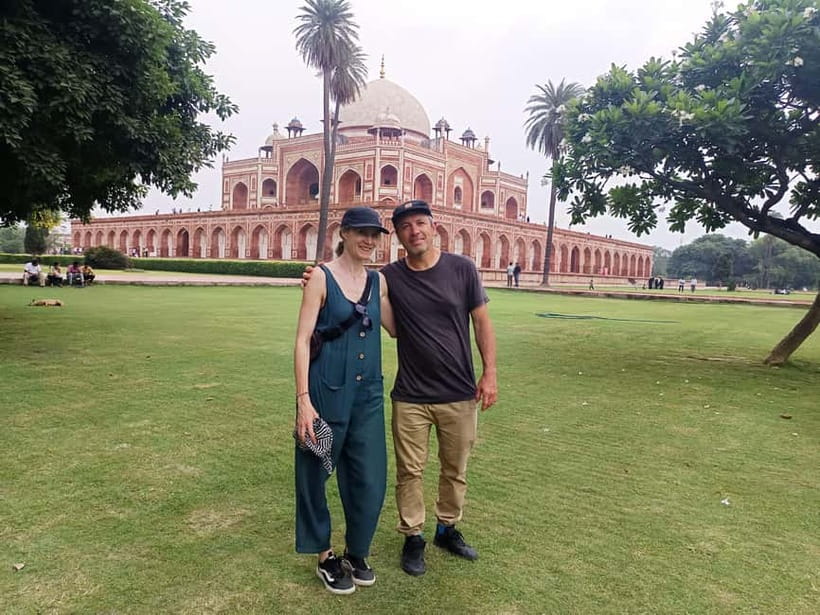 Delhi: Old & New Delhi Private Full Day or Half Day Tour - Chandni Chowk by Rickshaw: Spice Markets and Street Life