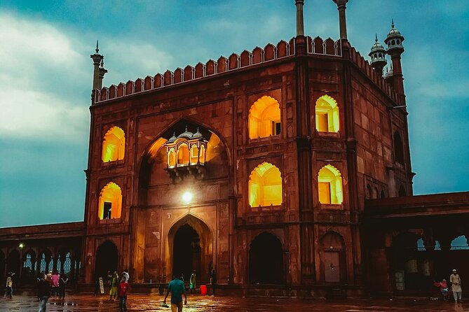 Delhi: Private Guided Spiritual Sites Tour in Delhi - Jama Masjid: big mosque, clear explanation, 1 hour on site