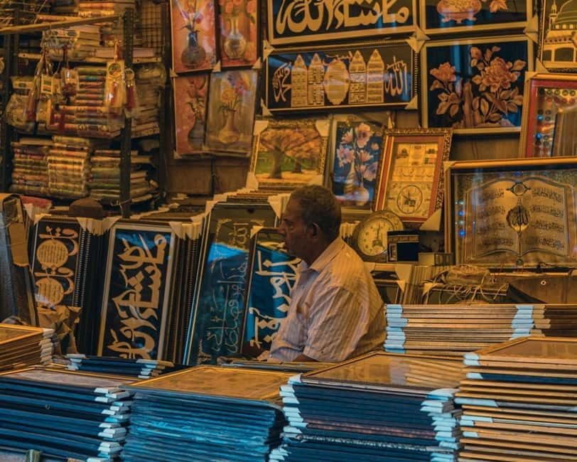 Delhi: Private Half-Day Shopping Tour with Guide & Transfers - Dilli Haat for crafts, texture, and better buying energy