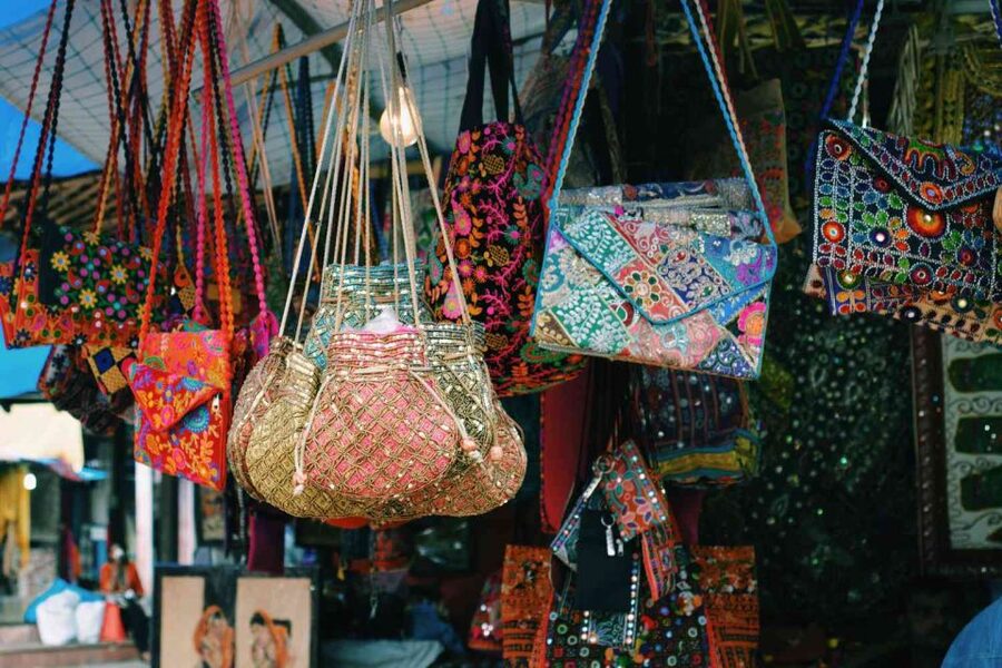 Delhi: Private Half-Day Shopping Tour with Transfer - Price and value: why $20 can work if you shop with purpose