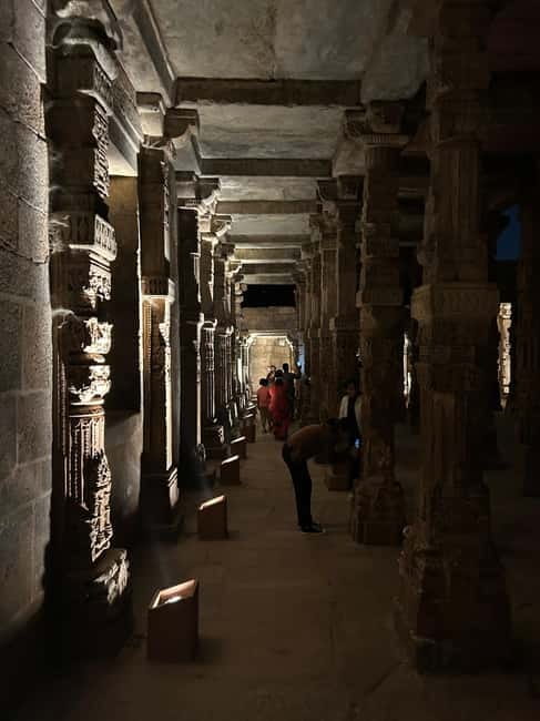 Delhi: Private Old and New Delhi Full or Half Day Tour - New Delhi landmarks: Parliament area, Qutub Minar, and the stepwell payoff