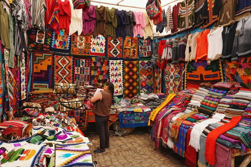 Delhi: Private Old & New Delhi Half or Full-Day Tour - Lunch and tickets: how to choose the right option
