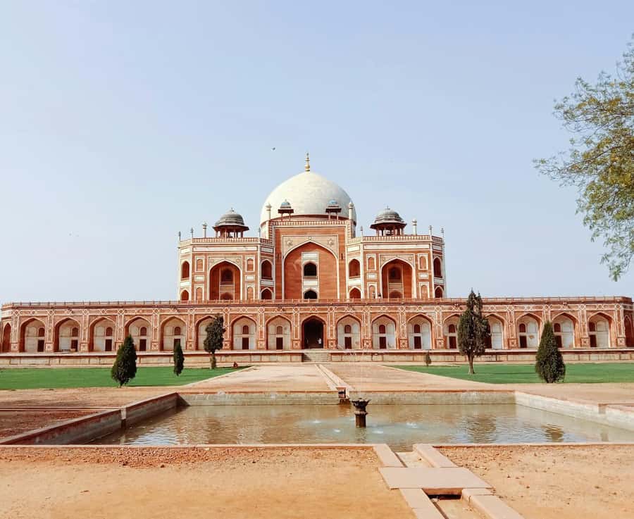 Delhi:Private Old & New Delhi Tour.Full &Half Day By Ac Car - Dress code, shoes, and the places where you might walk barefoot