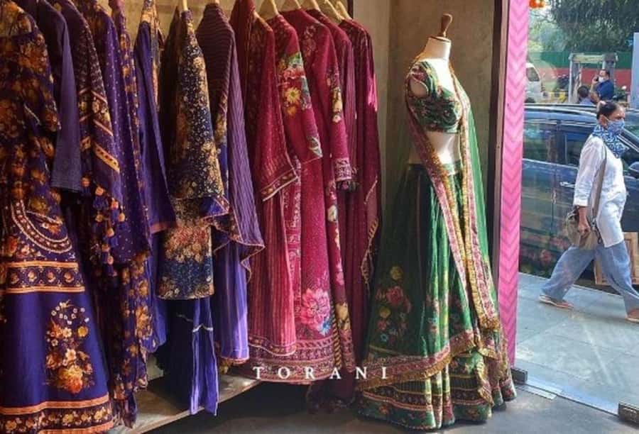 Delhi: Private Shopping Tour with Guide and Transfer - Shopping-Ready Advice for Delhi Markets
