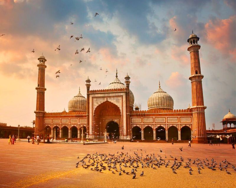 Delhi: Private Spiritual Sites Car Tour with Lunch and Entry - Jama Masjid first, because it sets the tone